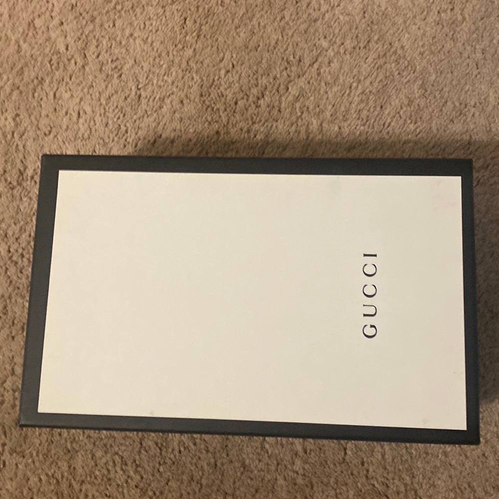Gucci box